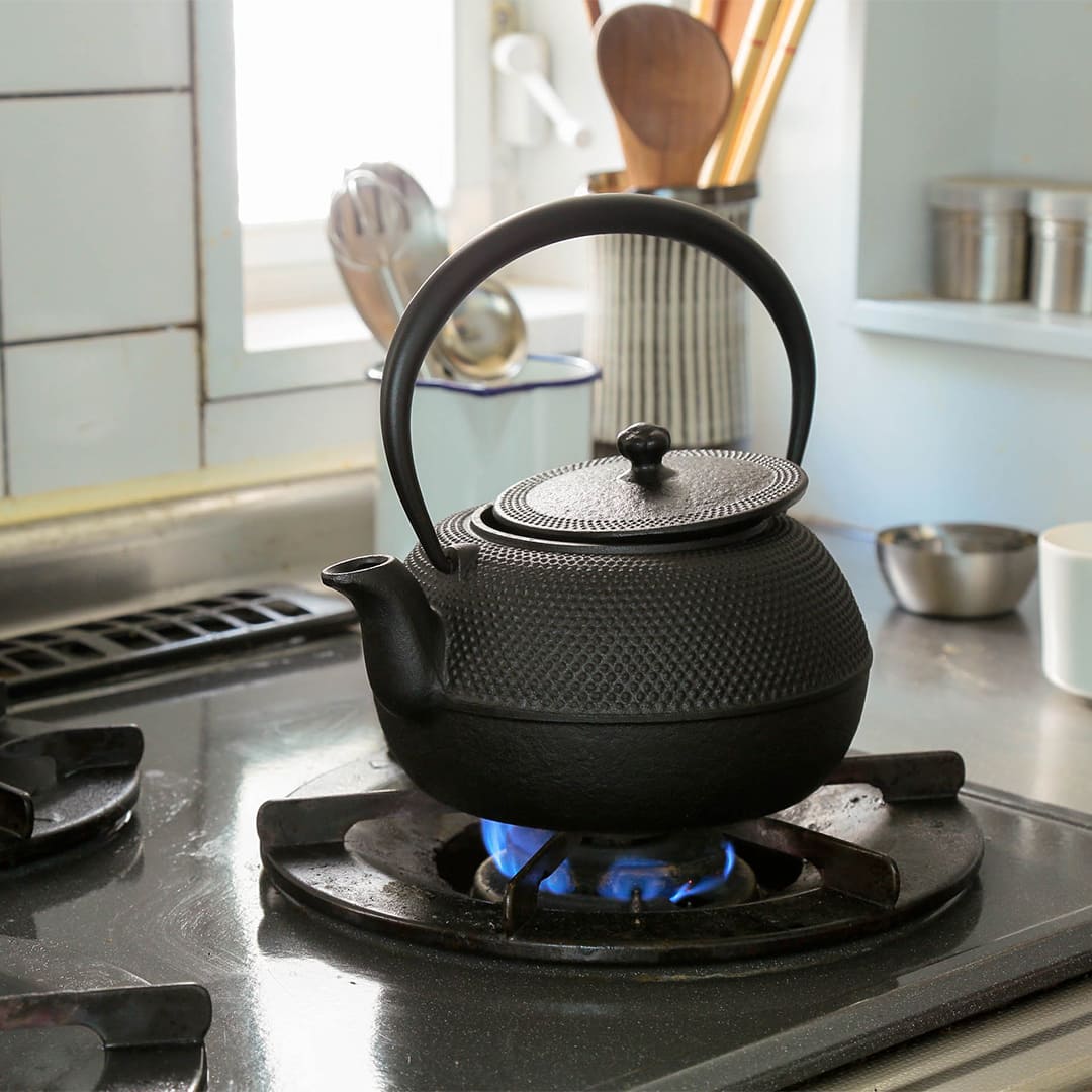 鉄瓶 平形まろみアラレ 1L （OIGEN／オイゲン） | やかん・ケトル