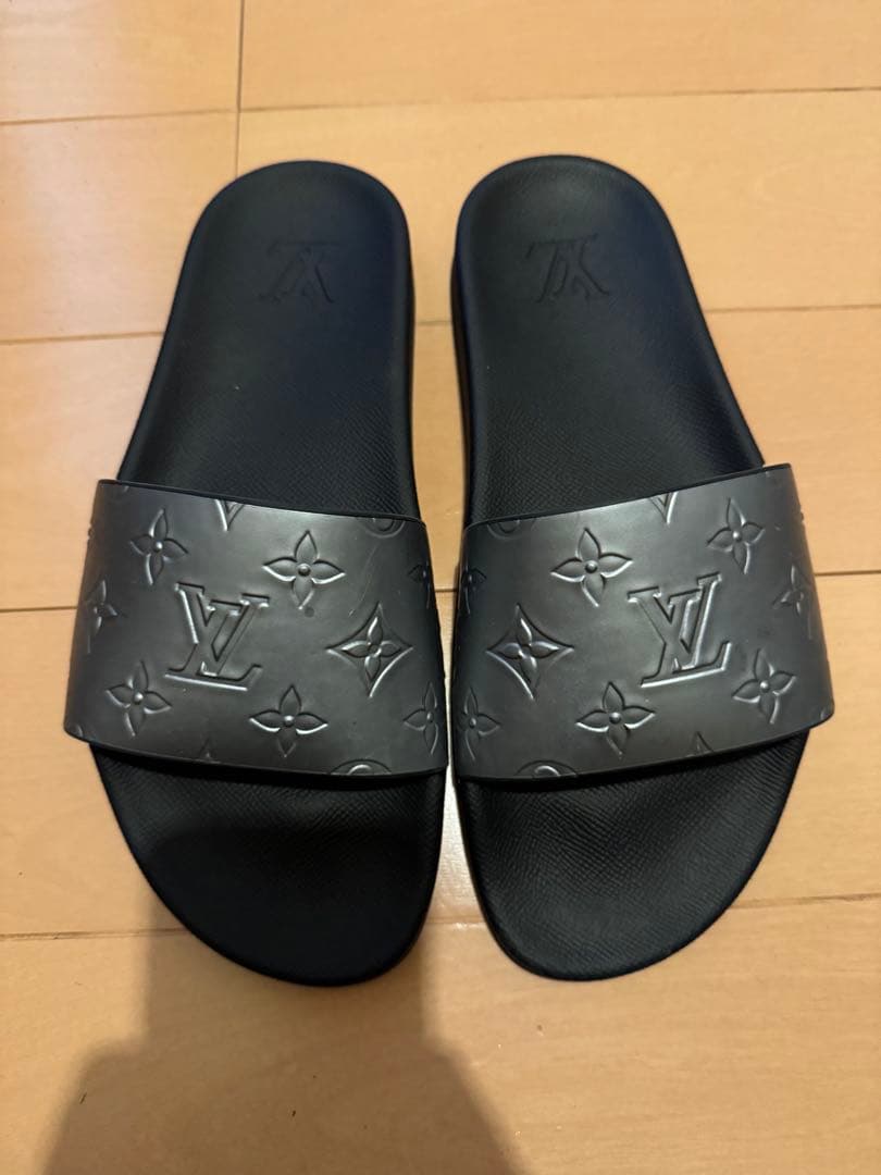 正規品美品Louis Vuitton サンダルサンダルシャワーサンダルヴィトン ルイヴィトン サンダル シャワーサンダル モノグラム ブラック サイズ