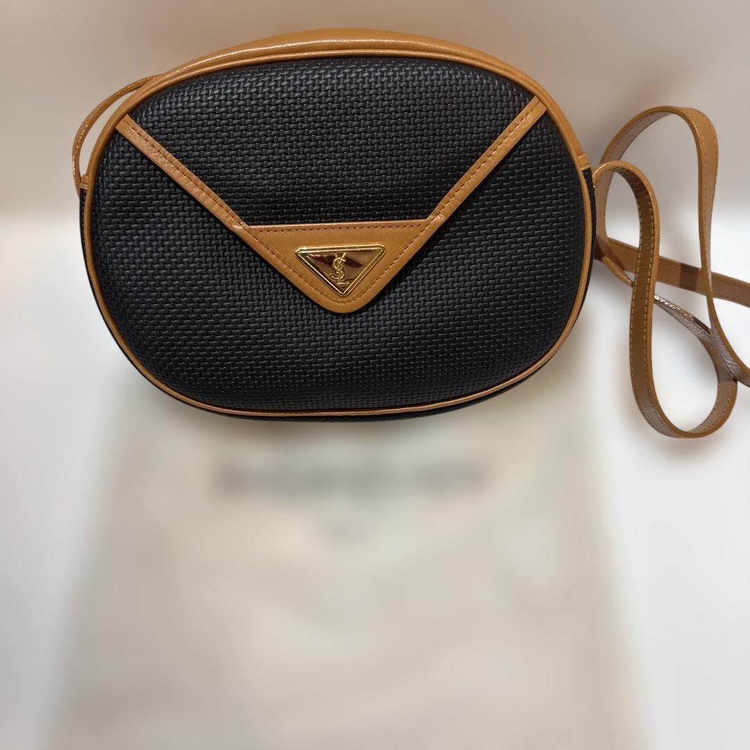 美品イヴサンローラン レザー ショルダーバッグ Saint Laurent イヴサンローラン レザー ショルダーバッグ